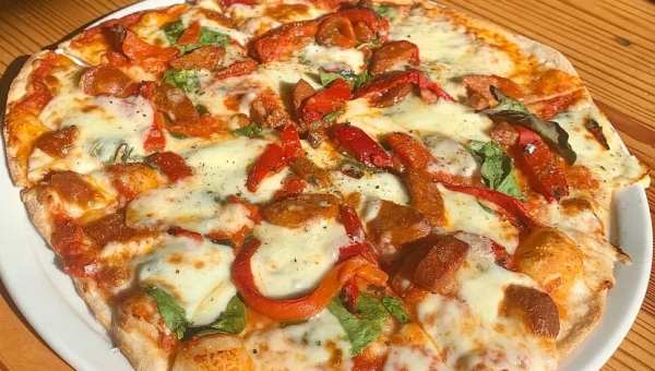 Exploring the Tastes of Canadian Pizzas at Pizzally